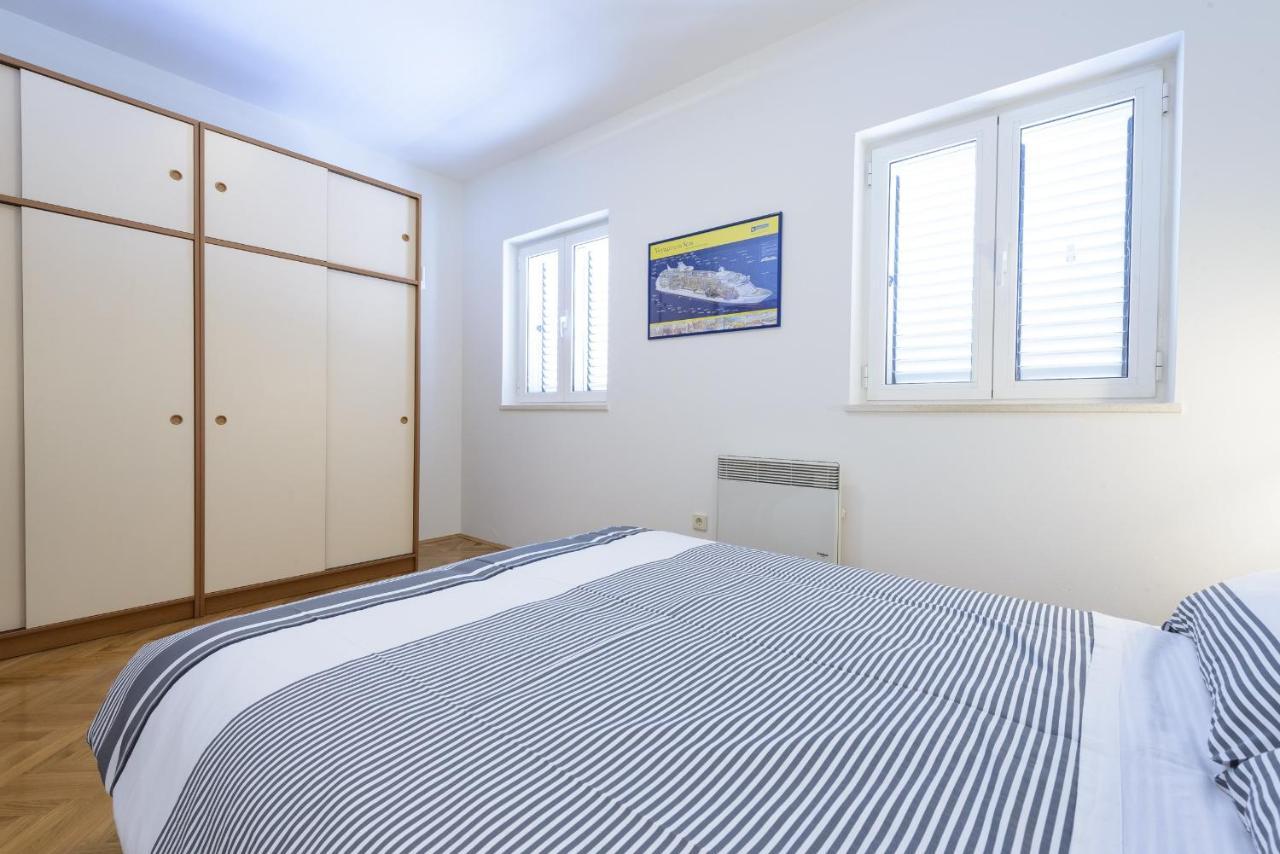 Apartment Tija Two Bedroom Apartment With Balcony And Partial Sea View Dubrovnik Extérieur photo
